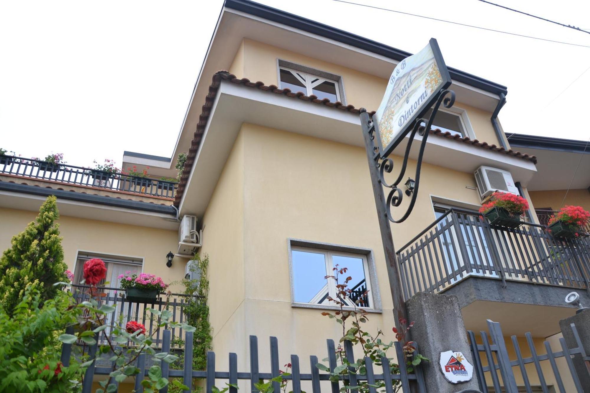 B&B Notti E Dintorni Nicolosi Buitenkant foto