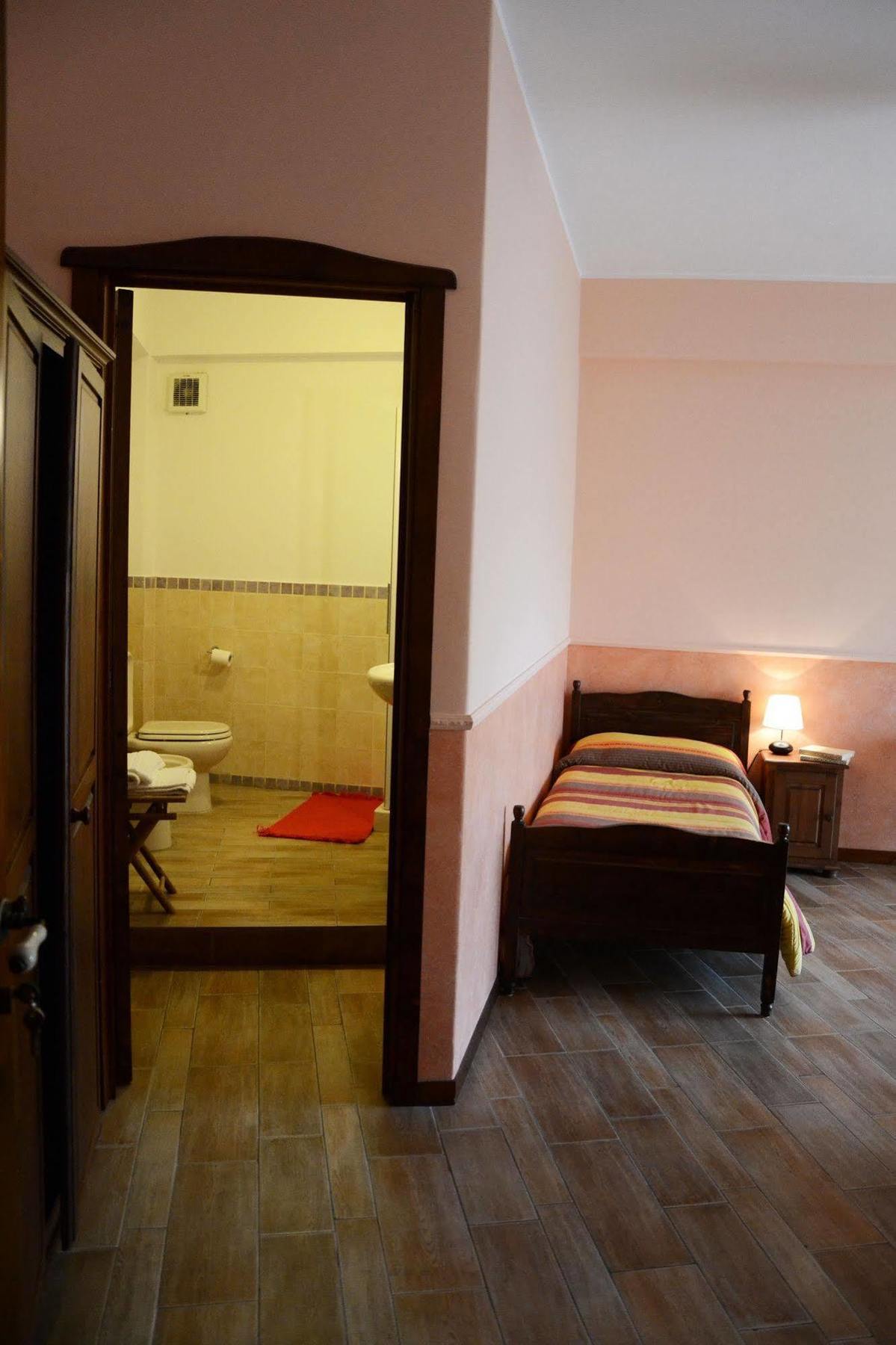 B&B Notti E Dintorni Nicolosi Buitenkant foto