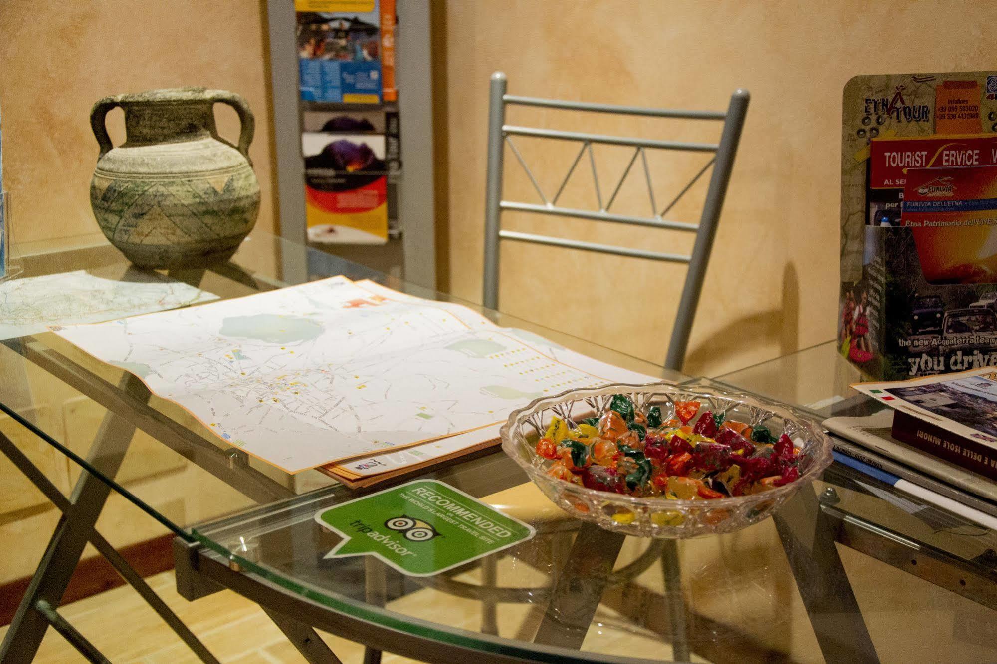 B&B Notti E Dintorni Nicolosi Buitenkant foto